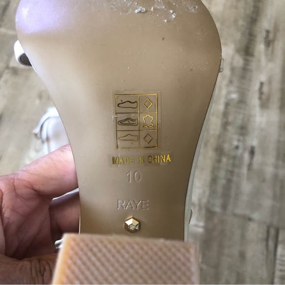 Raye Hatty Heel in White Block Heel 10 - Picture 10 of 16